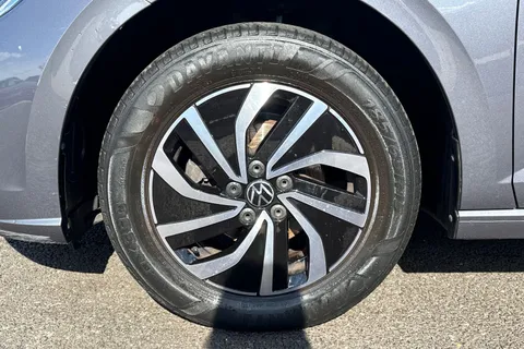 MJ72LNG Volkswagen Polo 1.0 TSI Life 5dr **REAR CAMERA** Thumbnail #11