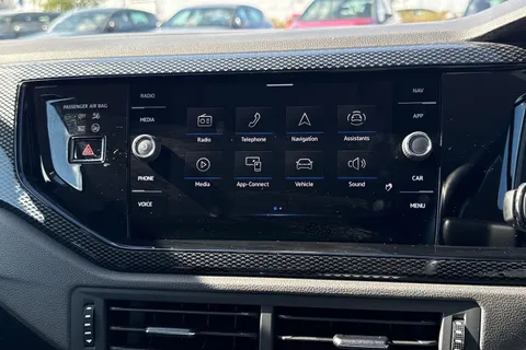 MJ72LNG Volkswagen Polo 1.0 TSI Life 5dr **REAR CAMERA** Thumbnail #16