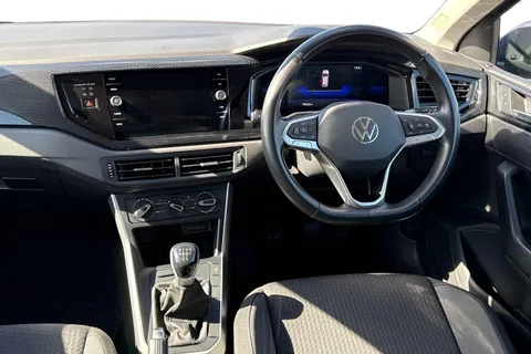 MJ72LNG Volkswagen Polo 1.0 TSI Life 5dr **REAR CAMERA** Thumbnail #17