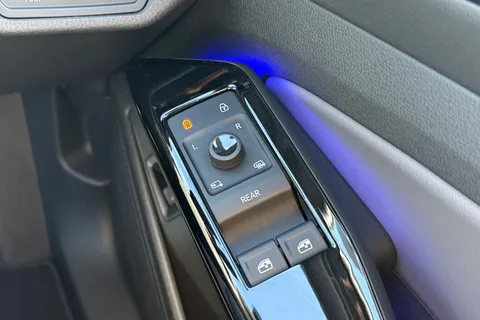 DA25BSU Volkswagen ID.5 128kW Max Pro 77kWh 5dr Auto | Rear Camera | ACC Thumbnail #22