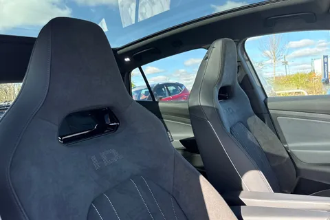 DA25BSU Volkswagen ID.5 128kW Max Pro 77kWh 5dr Auto | Rear Camera | ACC Thumbnail #25