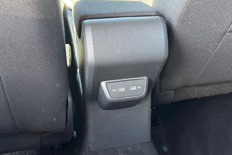 MJ72LNG Volkswagen Polo 1.0 TSI Life 5dr **REAR CAMERA** Thumbnail #26