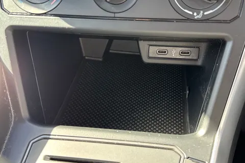 MJ72LNG Volkswagen Polo 1.0 TSI Life 5dr **REAR CAMERA** Thumbnail #31