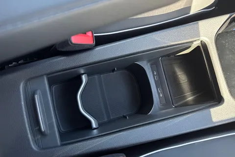 DA25BSU Volkswagen ID.5 128kW Max Pro 77kWh 5dr Auto | Rear Camera | ACC Thumbnail #37