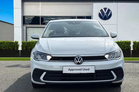 DG71AYY Volkswagen Polo 1.0 TSI Life 5dr Thumbnail #6