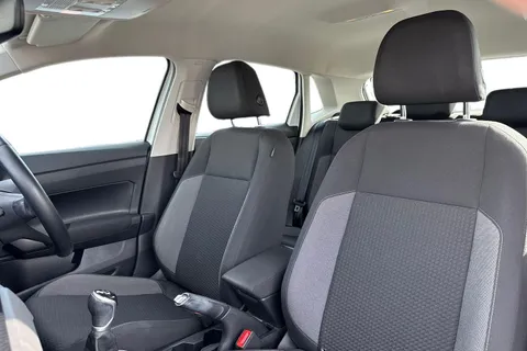 DG71AYY Volkswagen Polo 1.0 TSI Life 5dr Thumbnail #16