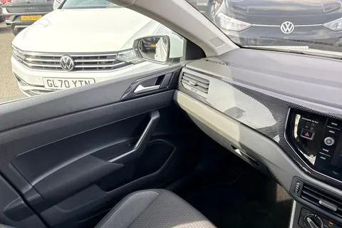 DG71AYY Volkswagen Polo 1.0 TSI Life 5dr Thumbnail #20