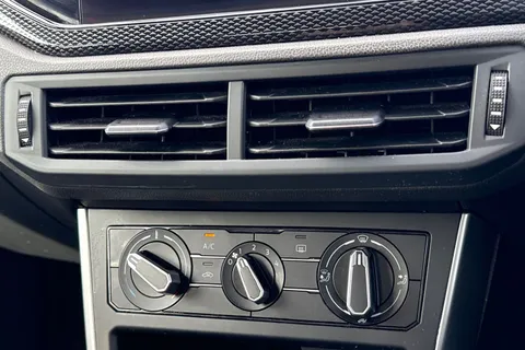 DG71AYY Volkswagen Polo 1.0 TSI Life 5dr Thumbnail #22