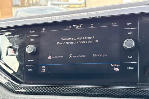 DG71AYY Volkswagen Polo 1.0 TSI Life 5dr Thumbnail #31