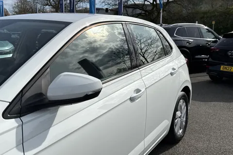 DG71AYY Volkswagen Polo 1.0 TSI Life 5dr Thumbnail #38