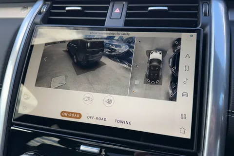 13 of 51 for Land Rover Discovery 3.0 D350 Dynamic HSE 5dr