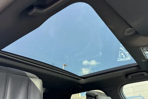 22 of 51 for Land Rover Discovery 3.0 D350 Dynamic HSE 5dr