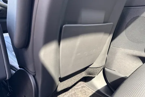 37 of 51 for Land Rover Discovery 3.0 D350 Dynamic HSE 5dr