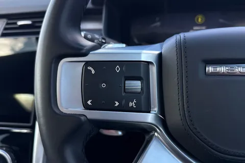 41 of 51 for Land Rover Discovery 3.0 D350 Dynamic HSE 5dr