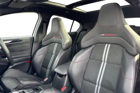 16 of 48 for Ford Focus 2.3T EcoBoost ST Auto Euro 6 (s/s) 5dr