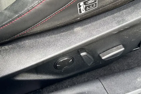 36 of 48 for Ford Focus 2.3T EcoBoost ST Auto Euro 6 (s/s) 5dr