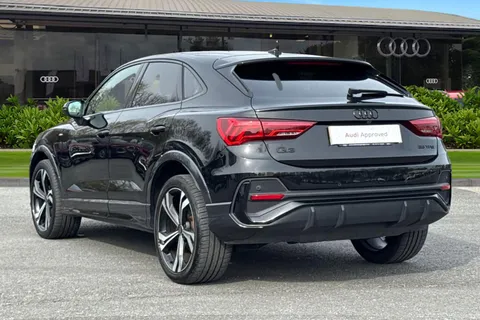 PK24OGV Audi Q3 Black Edition 35 TFSI 150 PS S tronic Thumbnail #2