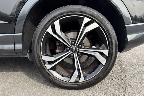 PK24OGV Audi Q3 Black Edition 35 TFSI 150 PS S tronic Thumbnail #12