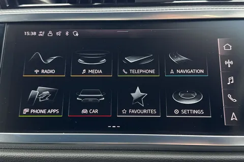 PK24OGV Audi Q3 Black Edition 35 TFSI 150 PS S tronic Thumbnail #17