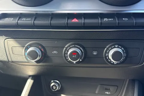 PN23MUU Audi Q2 S line 35 TFSI  150 PS S tronic Thumbnail #23