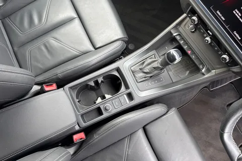 PK24OGV Audi Q3 Black Edition 35 TFSI 150 PS S tronic Thumbnail #23