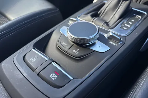 PN23MUU Audi Q2 S line 35 TFSI  150 PS S tronic Thumbnail #47