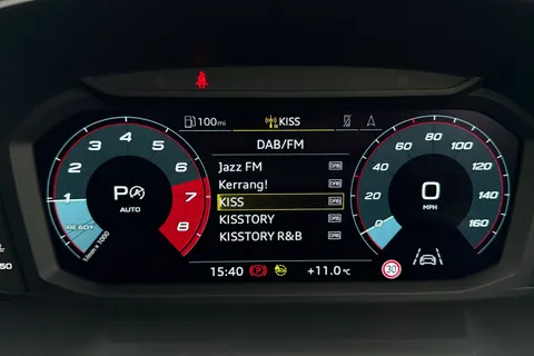 PK24OGV Audi Q3 Black Edition 35 TFSI 150 PS S tronic Thumbnail #52