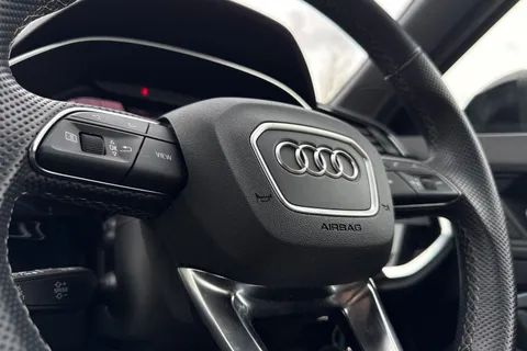PK24OGV Audi Q3 Black Edition 35 TFSI 150 PS S tronic Thumbnail #55