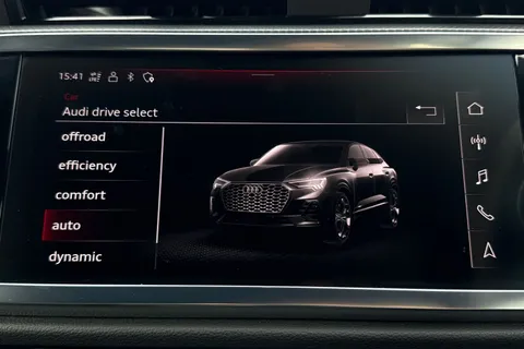 PK24OGV Audi Q3 Black Edition 35 TFSI 150 PS S tronic Thumbnail #58