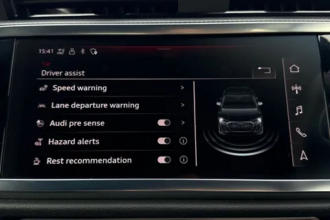 PK24OGV Audi Q3 Black Edition 35 TFSI 150 PS S tronic Thumbnail #61