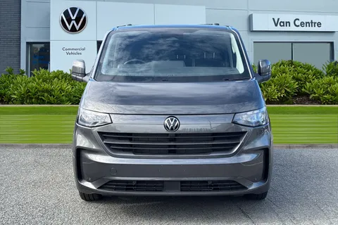 CX26JXJ Volkswagen Transporter 2.0 TDI T32 Commerce Pro Auto 4Motion SWB Euro 6 (s/s) 5dr Thumbnail #6