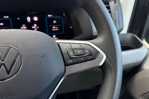 40 of 53 for VOLKSWAGEN CRAFTER 2.0 TDI 140PS Commerce High Roof Van