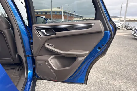 YB67DVK Porsche Macan S Diesel 5dr PDK Thumbnail #42