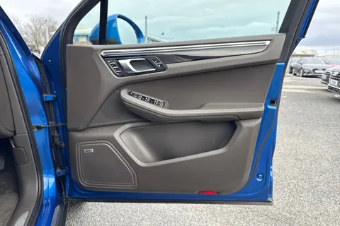 YB67DVK Porsche Macan S Diesel 5dr PDK Thumbnail #46