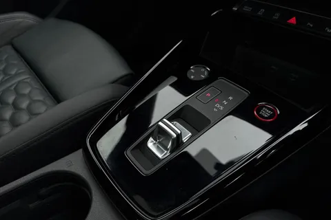 PY73GXP Audi RS 3 RS 3 Saloon Vorsprung   400 PS S tronic Thumbnail #24