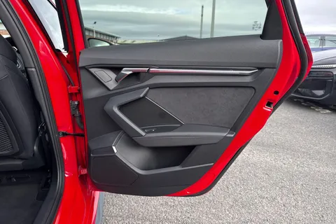 PY73GXP Audi RS 3 RS 3 Saloon Vorsprung   400 PS S tronic Thumbnail #44