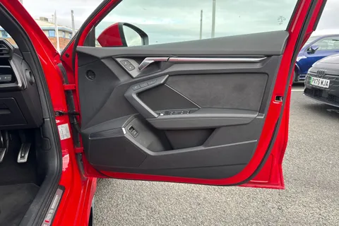 PY73GXP Audi RS 3 RS 3 Saloon Vorsprung   400 PS S tronic Thumbnail #49