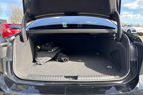 PX26JWA Audi A6 Saloon S line e-hybrid quattro 299 PS S tronic Thumbnail #7