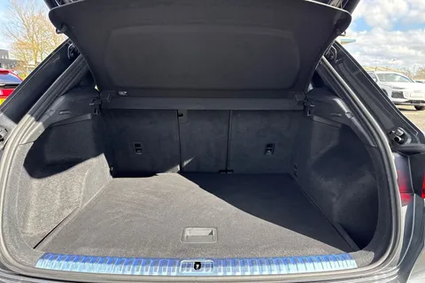 SN22BME Audi Q3 Black Edition 35 TDI  150 PS S tronic Thumbnail #6