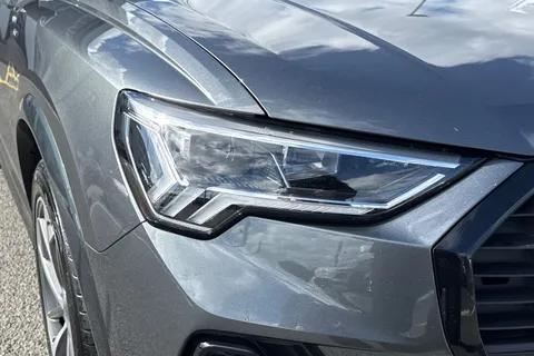 SN22BME Audi Q3 Black Edition 35 TDI  150 PS S tronic Thumbnail #8