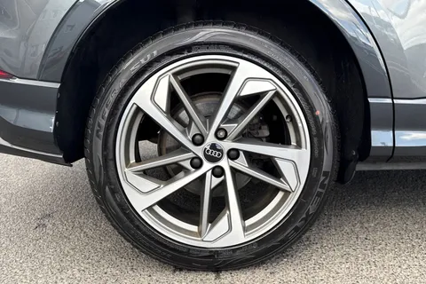 SN22BME Audi Q3 Black Edition 35 TDI  150 PS S tronic Thumbnail #10