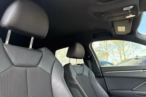 SN22BME Audi Q3 Black Edition 35 TDI  150 PS S tronic Thumbnail #23