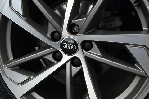 SN22BME Audi Q3 Black Edition 35 TDI  150 PS S tronic Thumbnail #31