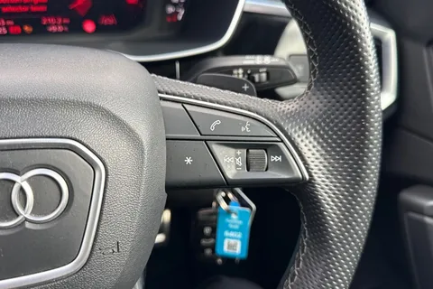 SN22BME Audi Q3 Black Edition 35 TDI  150 PS S tronic Thumbnail #46