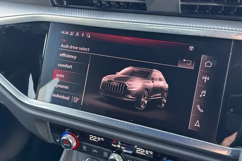 SN22BME Audi Q3 Black Edition 35 TDI  150 PS S tronic Thumbnail #52