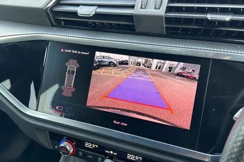 SN22BME Audi Q3 Black Edition 35 TDI  150 PS S tronic Thumbnail #54