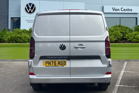 PN75NDD Volkswagen Transporter 2.0 TDI 110 Commerce Pro Van Thumbnail #4