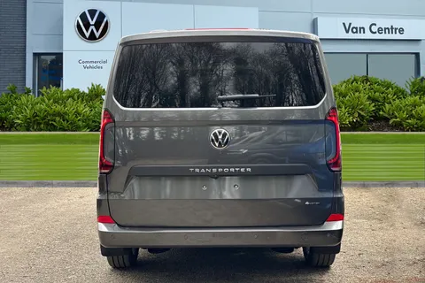 PK26UAE Volkswagen Campervan 2.0 TDI 150 Commerce Pro Kombi Van 4MOTION Auto Thumbnail #4