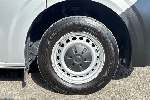 PK25VUH Volkswagen Transporter 2.0 TDI 150 Commerce Van Auto Thumbnail #9