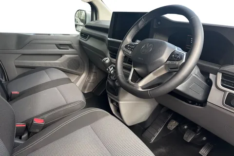 PN75NDD Volkswagen Transporter 2.0 TDI 110 Commerce Pro Van Thumbnail #13